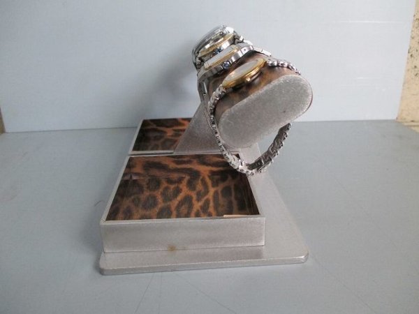 画像3: 腕時計　飾る　ヒョウ柄模樣４本掛けでかいトレイ付き腕時計スタンド　190420 (3)