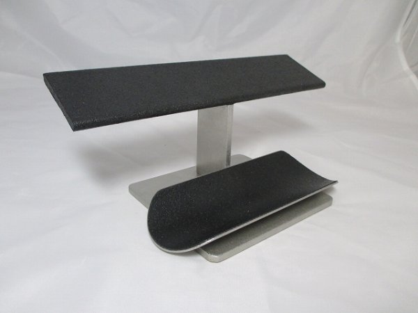 画像3: 腕時計スタンド　腕時計スタンド 手作り　腕時計スタンド 自作　腕時計スタンド おしゃれ　腕時計スタンド 4本　腕時計スタンド 複数　バーオールコルク貼りブラック4本掛け眼鏡トレイ付き時計スタンド　N190429 (3)