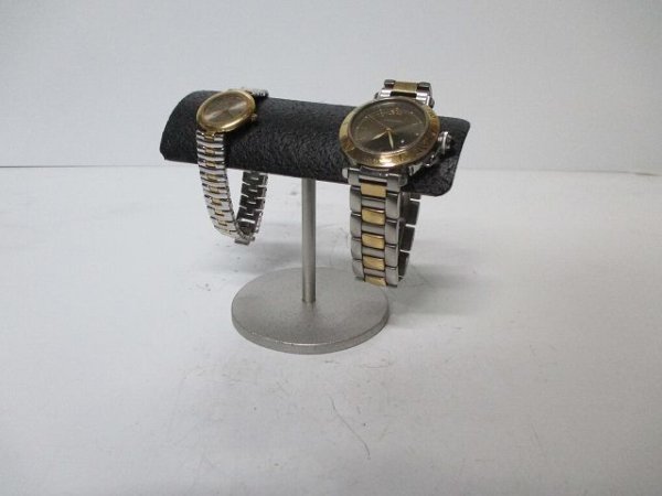 画像3: 腕時計スタンド　　ハーフパイプ型２本掛け腕時計スタンド　ブラック　190529 (3)