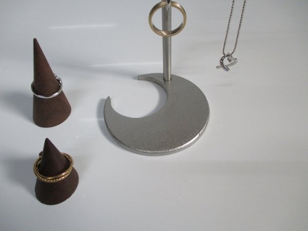 画像4: アクセサリースタンド　リングスタンド　三日月台座リング、指輪、ネックレススタンド　190801 (4)