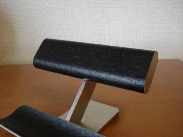 画像7: 腕時計スタンド　だ円ブラック腕時計スタンド　ロングハーフパイプトレイ付き腕時計スタンド　1165　 (7)
