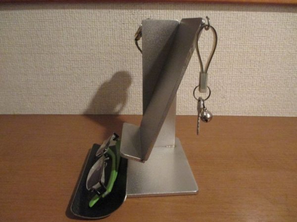 画像6: 腕時計スタンド　スマホスタンド　腕時計、スマホ、眼鏡、キースタンド　ブラック　No.210504 (6)