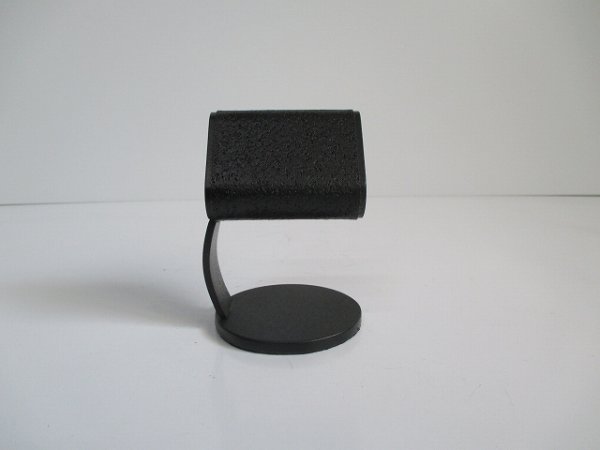 画像9: 腕時計スタンド　　オールブラックだ円パイプ支柱カーブ腕時計スタンド　 (9)