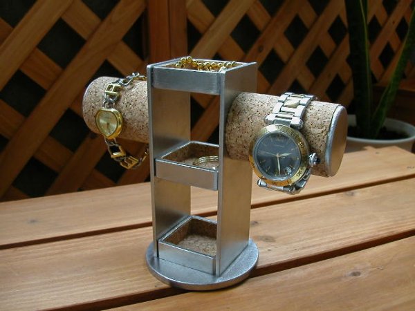 画像1: キングジョー風腕時計スタンド (1)