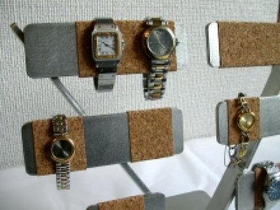 画像2: コルクステンレス10本掛け腕時計スタンド
